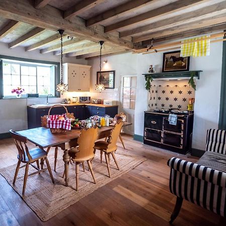 Country Cottage With Spa, Catering, Gardens, Nature Reserve Walks - Free Parking, Self Checkin Scunthorpe Eksteriør bilde